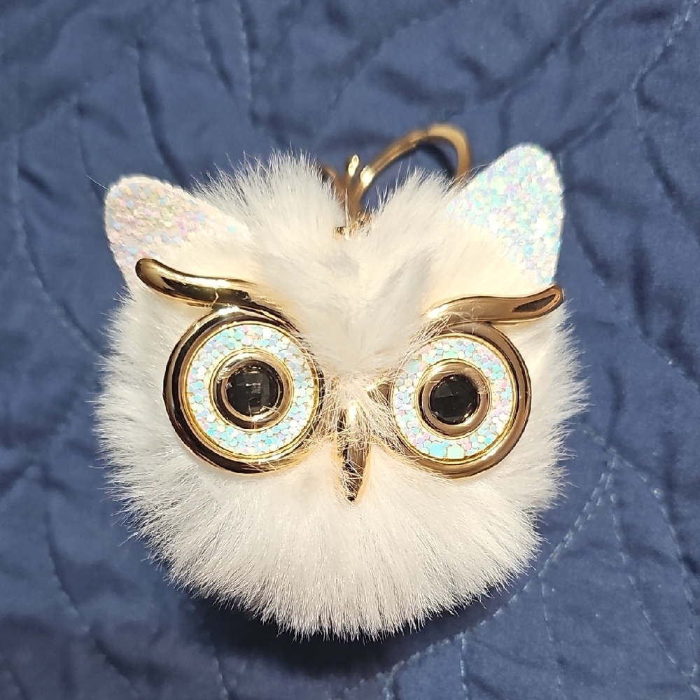 White and Gold Owl Keychain